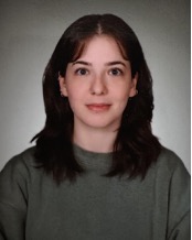 Bengü Aykutoğlu.jpg (10 KB)